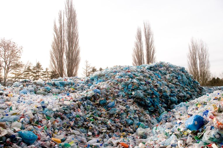 Ambassadeur redactioneel antiek Verboden stoffen leven voort door recyclage | De Morgen