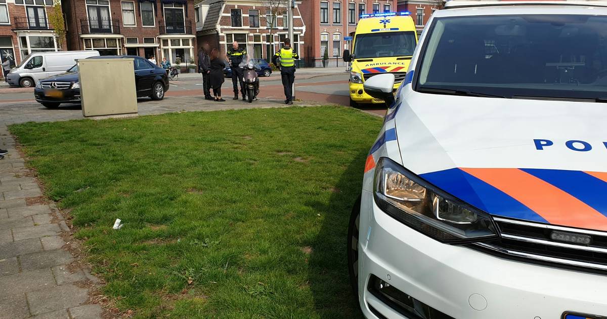 Man gewond bij aanrijding in Enschede.