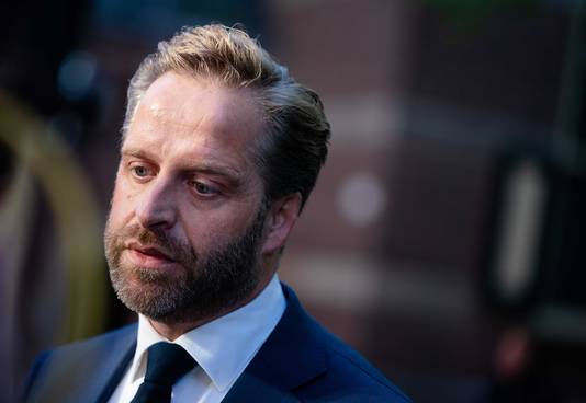 Demissionair Minister Hugo de Jonge van Volksgezondheid (CDA) op het Binnenhof.