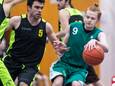 Voor de basketballers van Sphinx, hier in actie tegen stadgenoot Pluto, is het Groot Nederlands Studenten Kampioenschap dit jaar een thuiswedstrijd in Wageningen.
