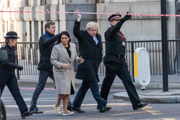De Britse premier Boris Johnson belooft strengere celstraffen.
