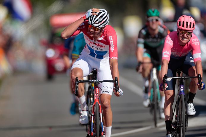 Van der Poel kan het niet geloven: hij wint de Amstel Gold Race.