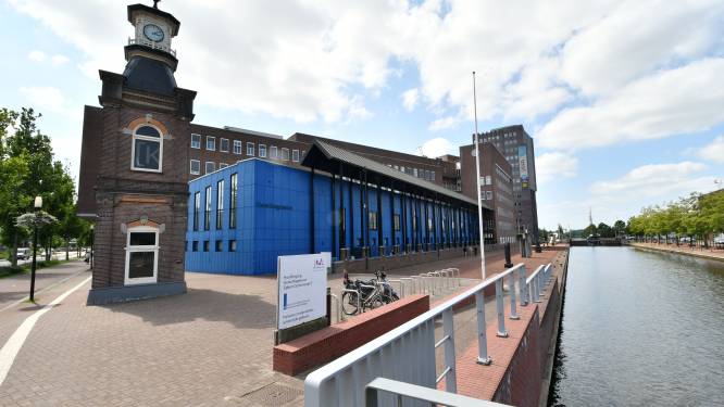Verdachte onwel tijdens zitting: zaak tegen Enschedese wietkwekers loopt vertraging op 