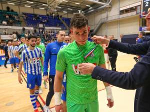 Weer lukt het niet in de finale voor de zaalvoetballers van FC Eindhoven: ‘Vreselijk sneu en zuur’