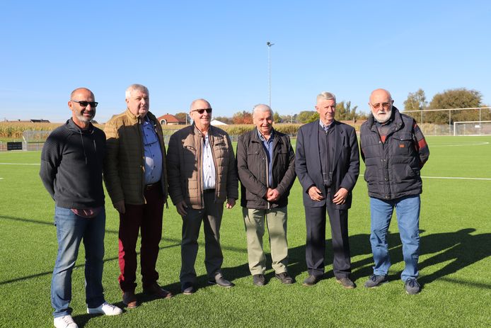Alle oud-voorzitters van de club op een rijtje.