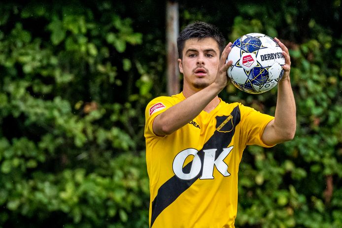 Milan Vanacker is de enig overgebleven rechtsback die NAC momenteel heeft.