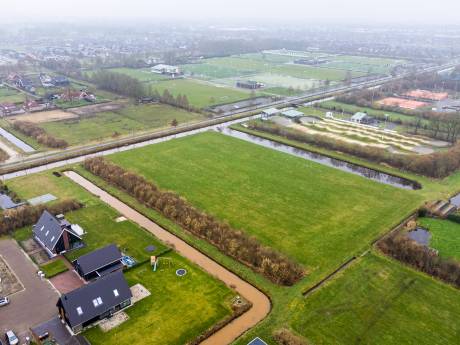 Kritiek op ‘tijdelijke’ woningen houdt aan in Ommen: ‘Vertrouwen ontbreekt’