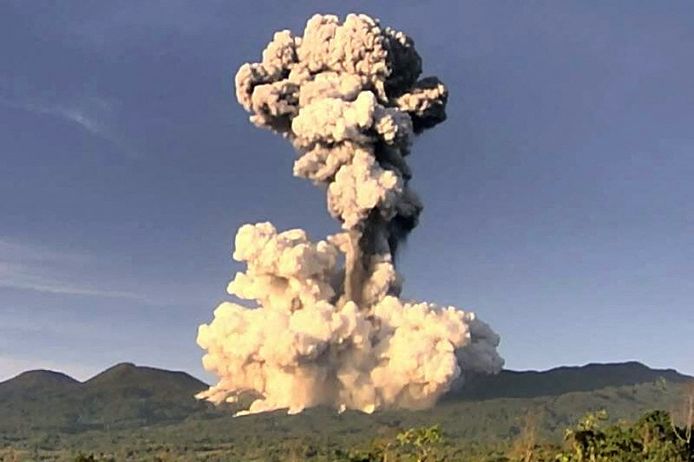De Rincon de la Vieja-vulkaan bij een uitbarsting 2021.