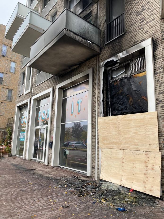 Evacuaties door uitslaande brand in restaurant Zeeburg Amsterdam AD.nl