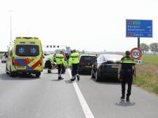 Motorrijder onderuit op de A1: zeker half uur vertraging op de snelweg