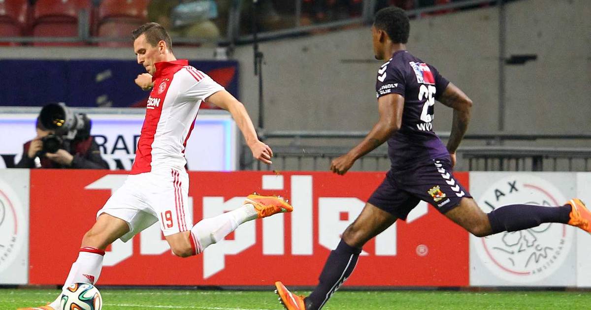Lastige keus De Boer Kolbeinn en Milik op zelfde niveau Voetbal tubantia.nl