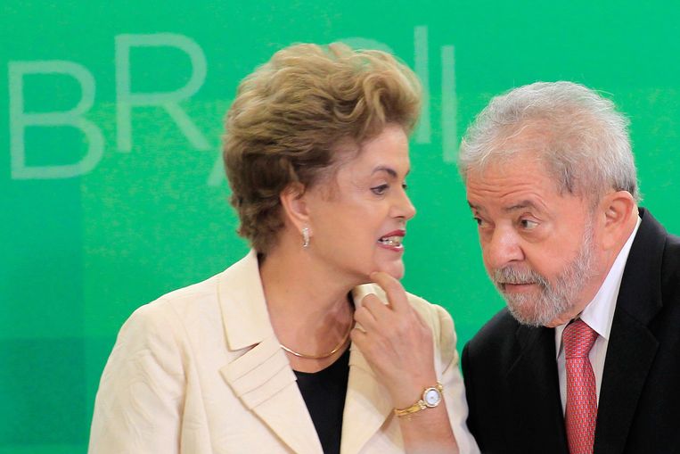 De afgezette presidente Dilma Rousseff en oud-president Luiz Inacio Lula da Silva op een archiefbeeld van maart dit jaar. Beeld Photo News