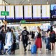 Consumentenbond overweegt massaclaim: Schiphol moet schade reizigers vergoeden
