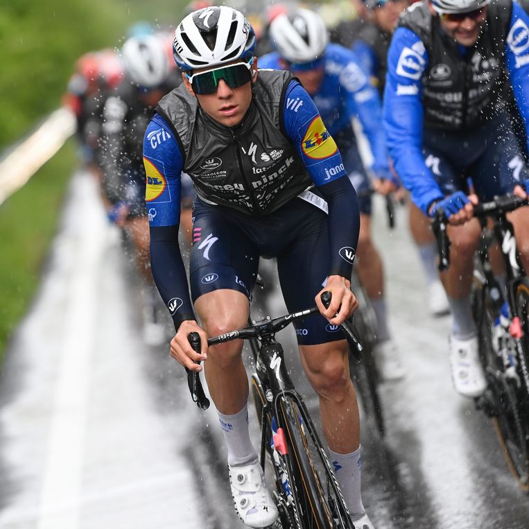 Remco Evenepoel tijdens de zesde etappe van de Giro d’Italia. Beeld AP