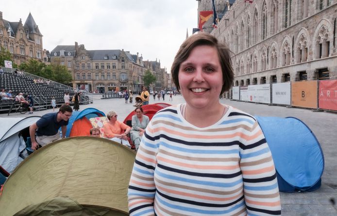 Margot Desmet van Jong cd&v pleit samen met haar partijgenoten voor betaalbaar wonen.