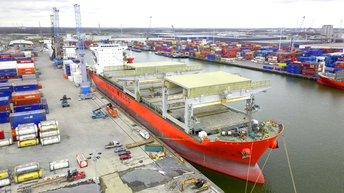 De oorlog in Oekraïne baart het Havenbedrijf Moerdijk zorgen: ,,De aanvoer van producten kan op termijn lastiger worden."