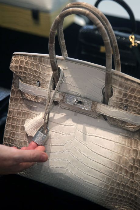 La maison de luxe Hermès poursuivie par des clients américains incapables d’acheter ses sacs Birkin
