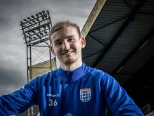 Het scheelde weinig of Thomas Beelen (21) speelde niet meer bij PEC Zwolle: ‘Ging al om me heen kijken’