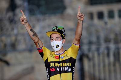Roglic schiet raak in Giro dell’Emilia, bedrijvige Evenepoel vijfde