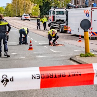 Slachtoffer dodelijk ongeval met vrachtwagen op Haarlemmer Houttuinen
is 16-jarige Amsterdammer