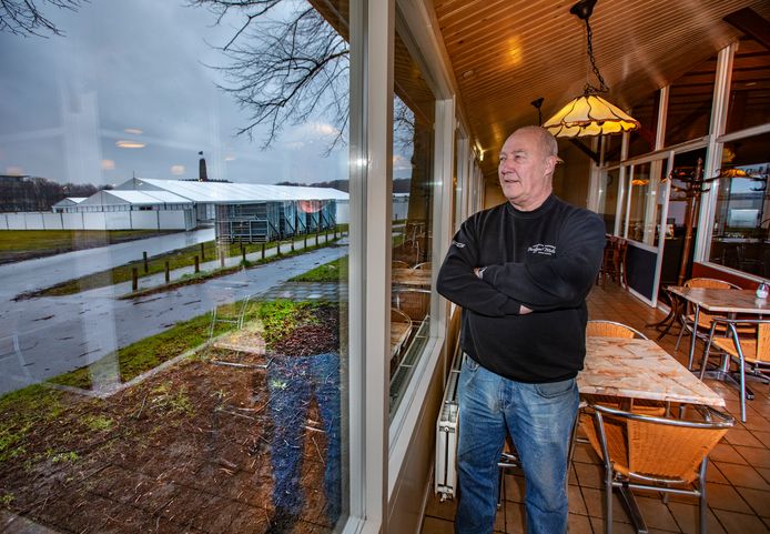 Ruud Louwerens uitbater van Paviljoen Malieveld heeft op demonstratiegebied alles al langs zien komen