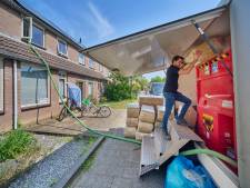 Een ‘dakske’ vol met stro: nieuwe, milieuvriendelijke  manier van isoleren begint in Uden     