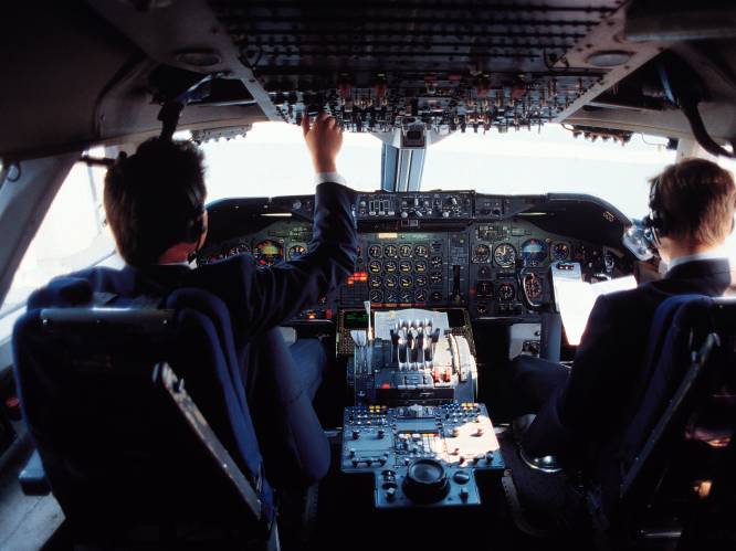 Giftige lucht in vliegtuigen : drie stewardessen Brussels Airlines naar spoed en niemand weet waarom