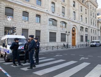 Onderzoek dodelijke steekpartij bij politie Parijs overgedragen aan antiterreurparket