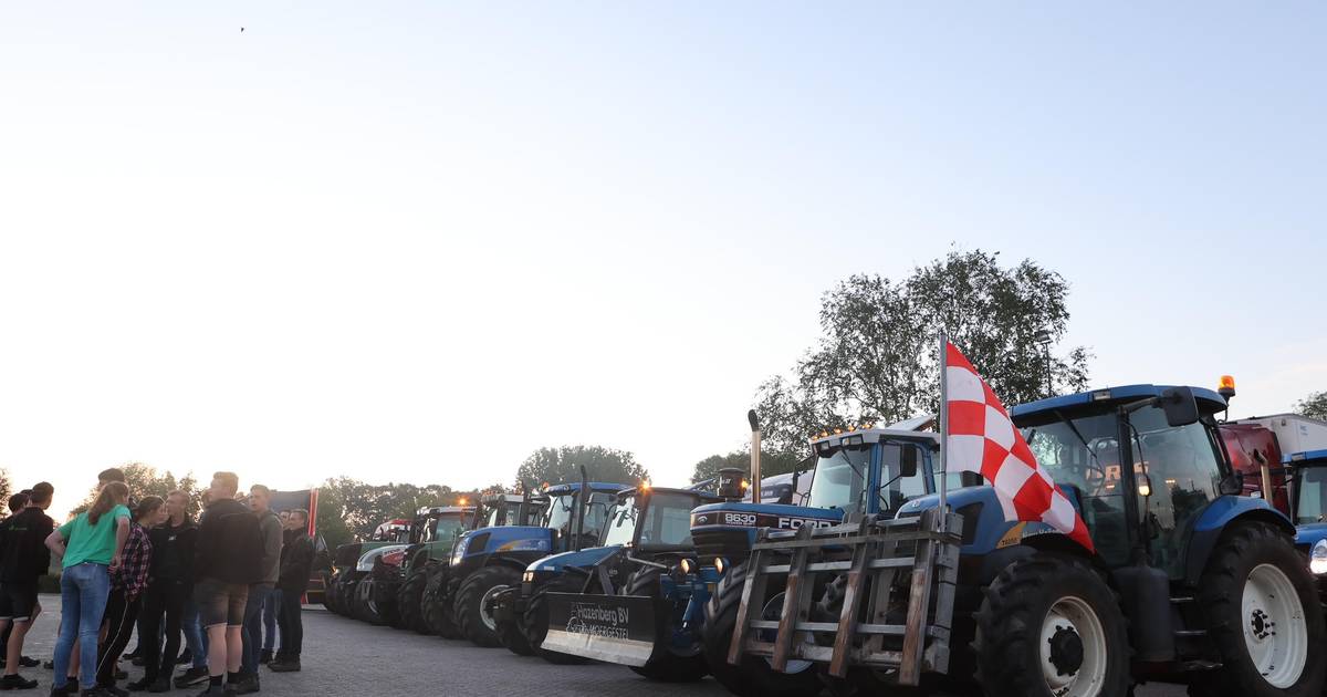 Honderden tractoren zorgen voor op snelwegen: laten ons niet tegenhouden' | Maasland gelderlander.nl