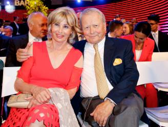 Miljardair Wolfgang Porsche (79) gaat scheiden omdat zijn vrouw dementie heeft: “Verwoestend effect op haar persoonlijkheid kan ik niet langer aan”