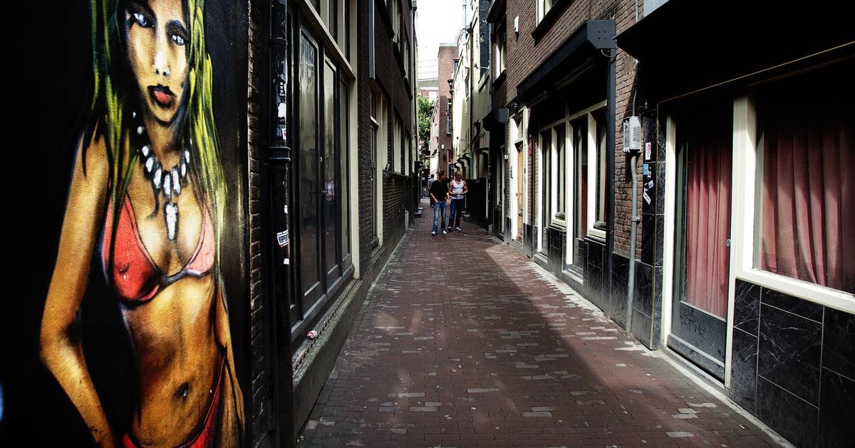 Kijkje achter de ramen op de Wallen Binnenland gelderlander.nl