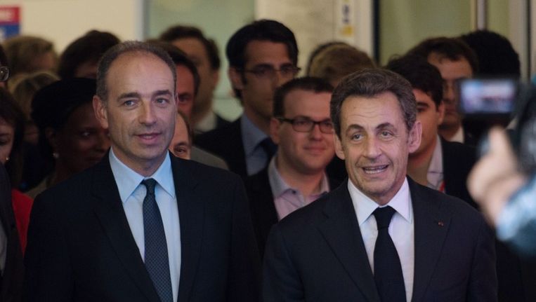 Nicolas Sarkozy met Jean-Francois Cope (rechts). Beeld afp