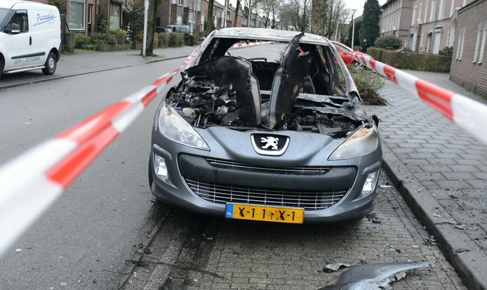 hoe Broek Autonoom Spullen van overleden moeder verwoest door autobrand in Nijmegen | Nijmegen  | gelderlander.nl