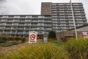 Bewoners van Driezorg-locatie Arcadia in Zwolle zijn helemaal klaar met de overlast die een 68-jarige bewoner veroorzaakt.