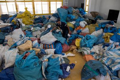 Palestijnen krijgen plots 10 ton post bezorgd, met 8 jaar vertraging