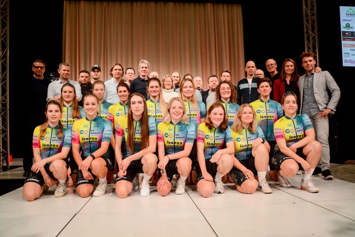 DD Group - Isorex - NoAqua Cycling Team tijdens de ploegverstelling op fietsbeurs Velofollies.