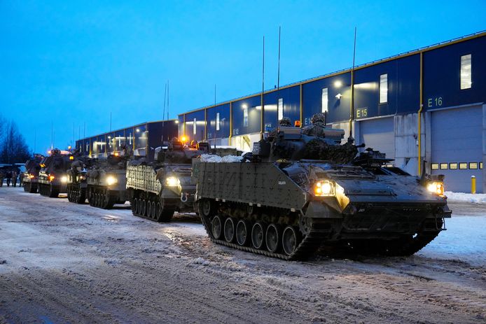 Britse pantservoertuigen in Estland.