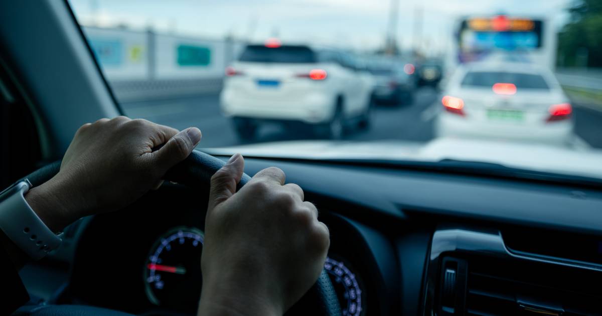 Ongeluk met drie autos op A58 bij Oirschot, linkerrijstrook dicht.