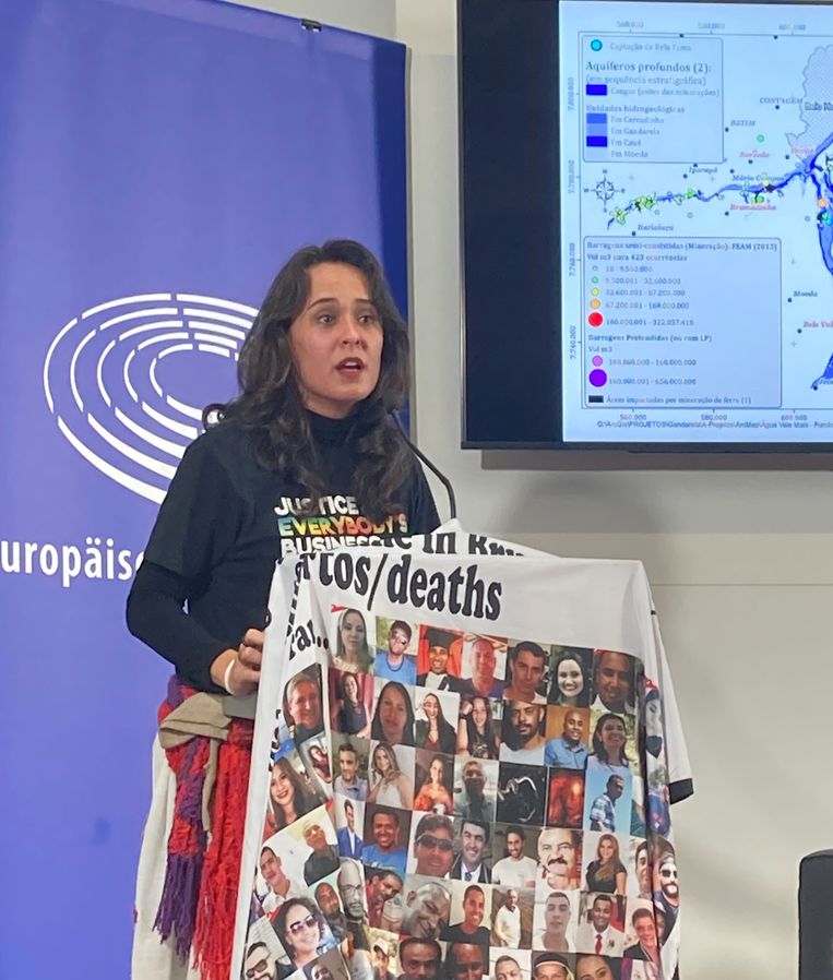 Carolina de Moura is een milieuactiviste uit Brumadinho.  Beeld Klaus Kastenhofer