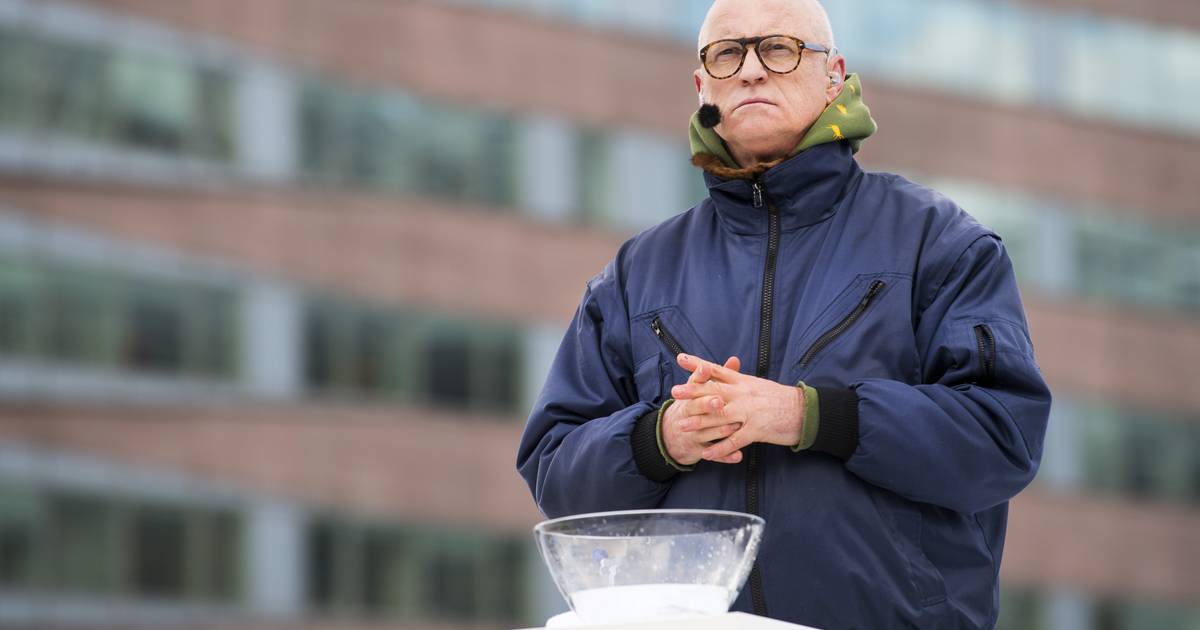 Arjan Ederveen voelt ‘af en toe’ behoefte om te entertainen: ‘Ben blij dat ik het niet meer hoef te 