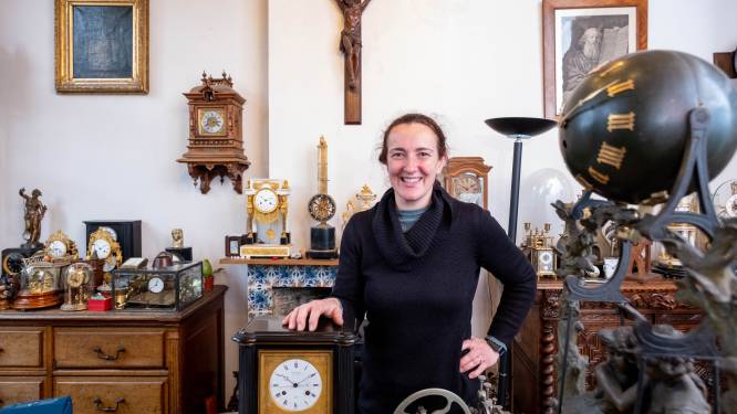 Zomeruur bezorgt uitbater Horlogeriemuseum overuren: “Tegen de wijzers in draaien is meestal geen goed idee”