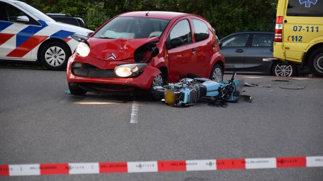 Motorrijder met spoed naar het ziekenhuis na ongeluk in Rhenen