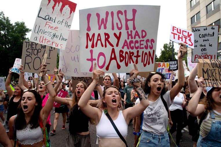 ‘18 jaar na Roe v. Wade daalden de criminaliteitscijfers dramatisch: de jongeren die voor criminaliteit leken voorbestemd, waren niet geboren. Wat zal ons over 18 jaar te wachten staan?’ Beeld AFP