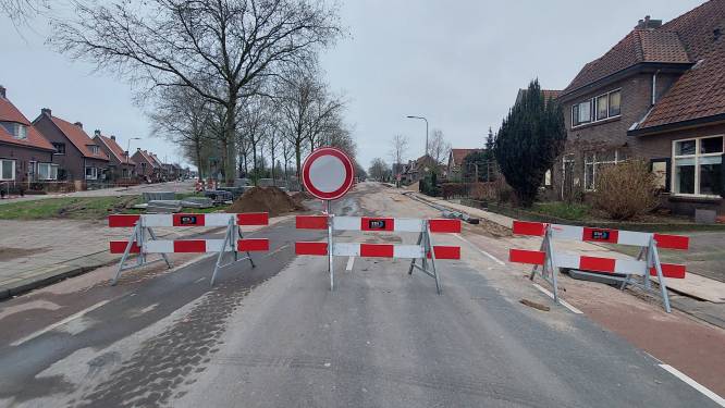 Laatste loodjes: Harderwijkerweg na maanden hinder nog één keer dicht voor asfaltwerkzaamheden 