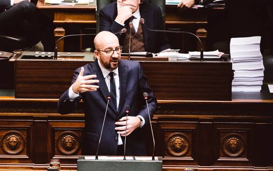 Live - Premier Michel kondigt ontslag aan na rood-groene motie van wantrouwen tegen regering