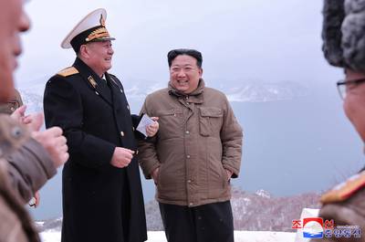 Kim Jong Un a supervisé les essais de missiles de croisière tirés depuis un sous-marin