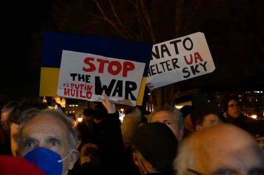 Protest tegen de oorlog in Boedapest.