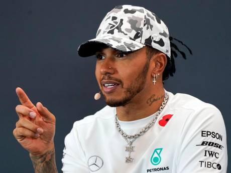 Hamilton hekelt stilte in Formule 1 na dood George Floyd: ‘Ik weet wie jullie zijn’