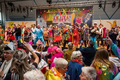 Kiekendievenbal viert jubileumeditie op vliegbasis: ‘Moeten we als gemeente Gilze en Rijen trots op 