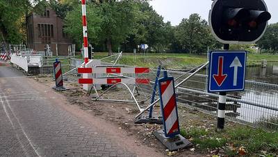 Weer schade bij brug in Haghorst, dit weekeinde moet het verkeer weer omrijden